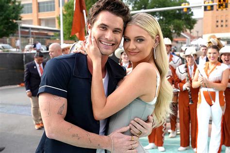 Chase Stokes Reveals Relationship Rule with Kelsea Ballerini。